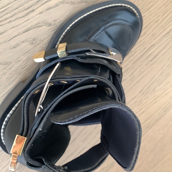 Balenciaga Ceinture Cutout Boots - Picture 10 of 13